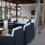 Hotel The Straw House 2*