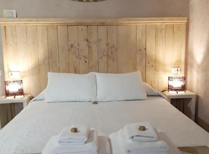 The Straw House 阿尔盖罗